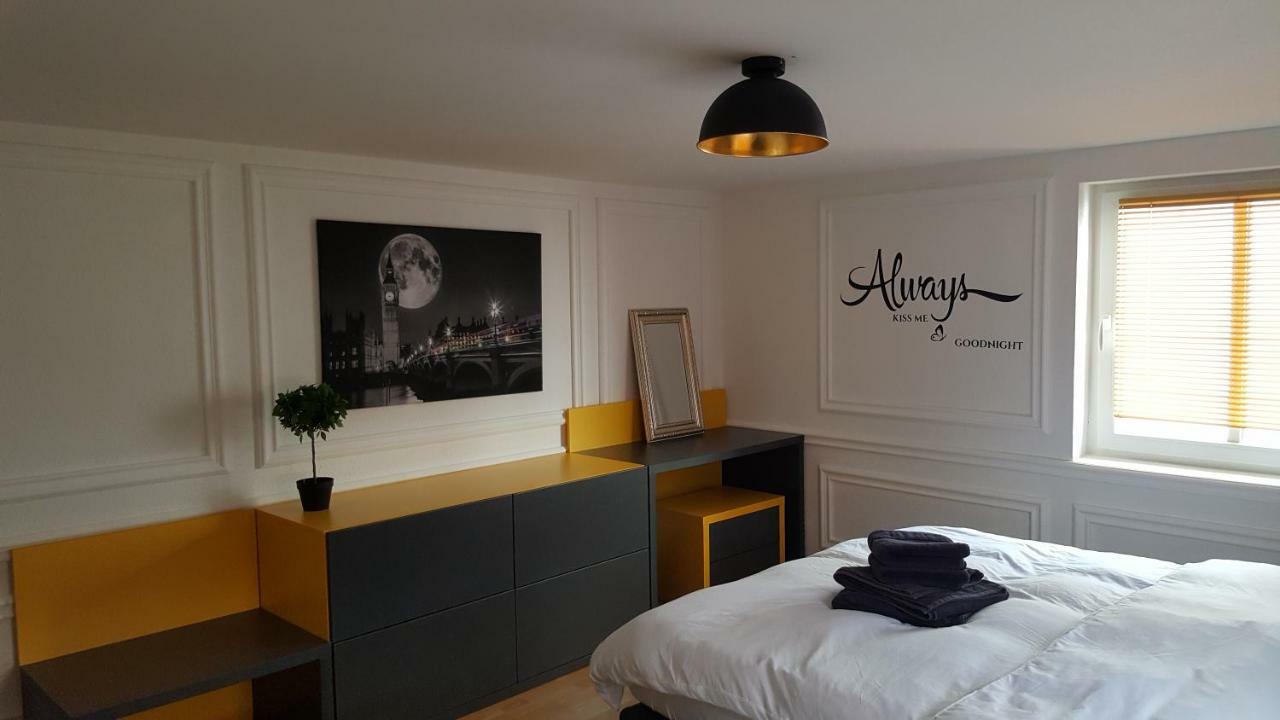 London Apartments Rheineck 外观 照片